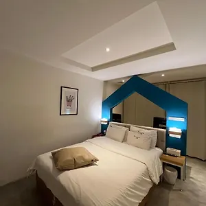 Yaja Hwajeong Station Hotel
